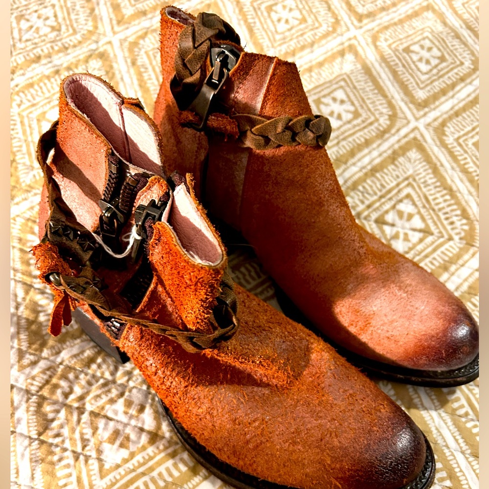 Miss Macie Boots